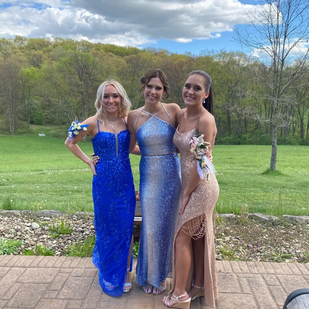 Stunning Blue and Gold Women's 2 Piece Prom Dress - Picture 2 of 6